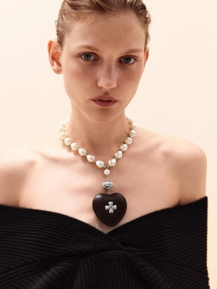 Tokokkino Pearl Ebony Heart Necklace