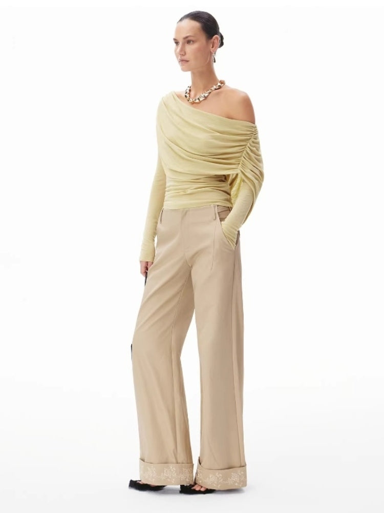 CNLEEWEI Women's Elegant Off-the-Shoulder Flowy Rose-Embroidered Knit Top