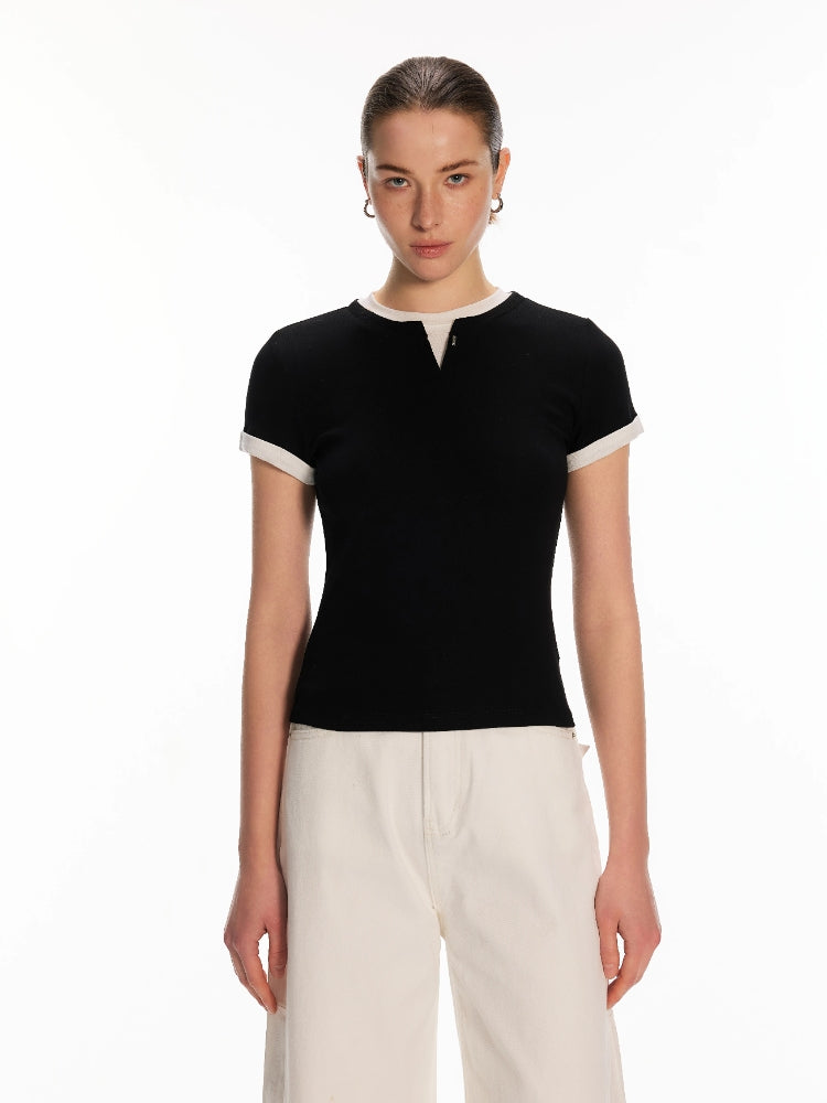 Dpercent Small V-neck Two-Piece Style with Contrasting Color Rolled Cuffs Two-Tone Straight-Shoulder Stretch T-Shirt