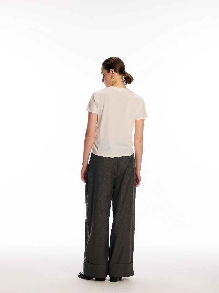 Dpercent Wide-hem Straight-leg Trousers with Center-front Pleats, Lightweight, Loose Fit, and Versatile Casual Style