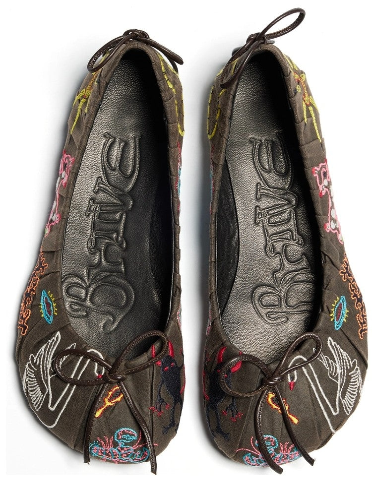 Custom-made Ballet Flats with Nylon Upper, Leather Outsole, and Pleated Flat Sole