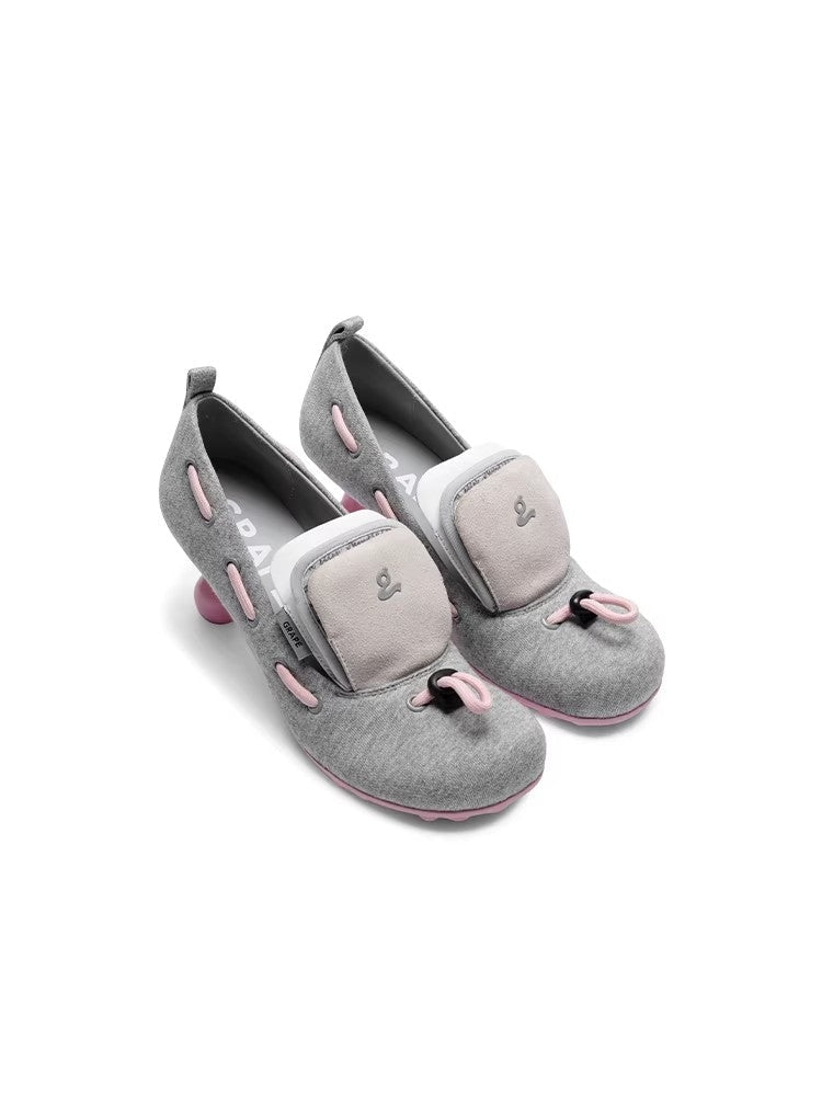 GRAPE Collection: Gray Three-Tongue Hoodie with Drawstring Accents and High-Heeled Pumps