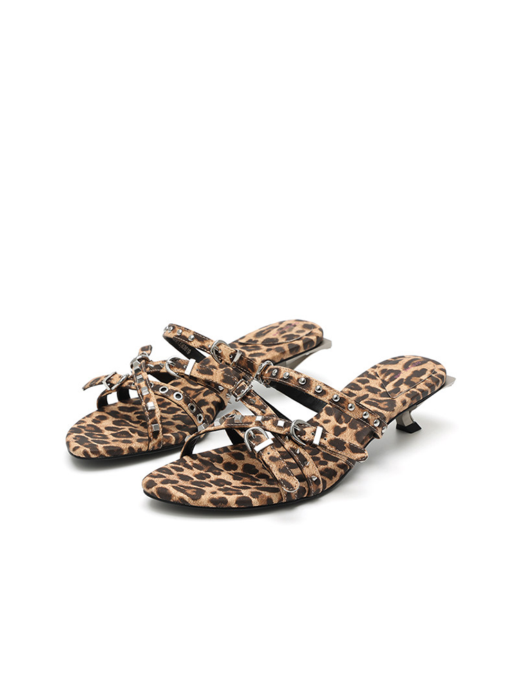 Sugar Cube Kitten Heels with Studded Straps, Platform Sandals, Fashion Sandals, Low-Heel Sandals