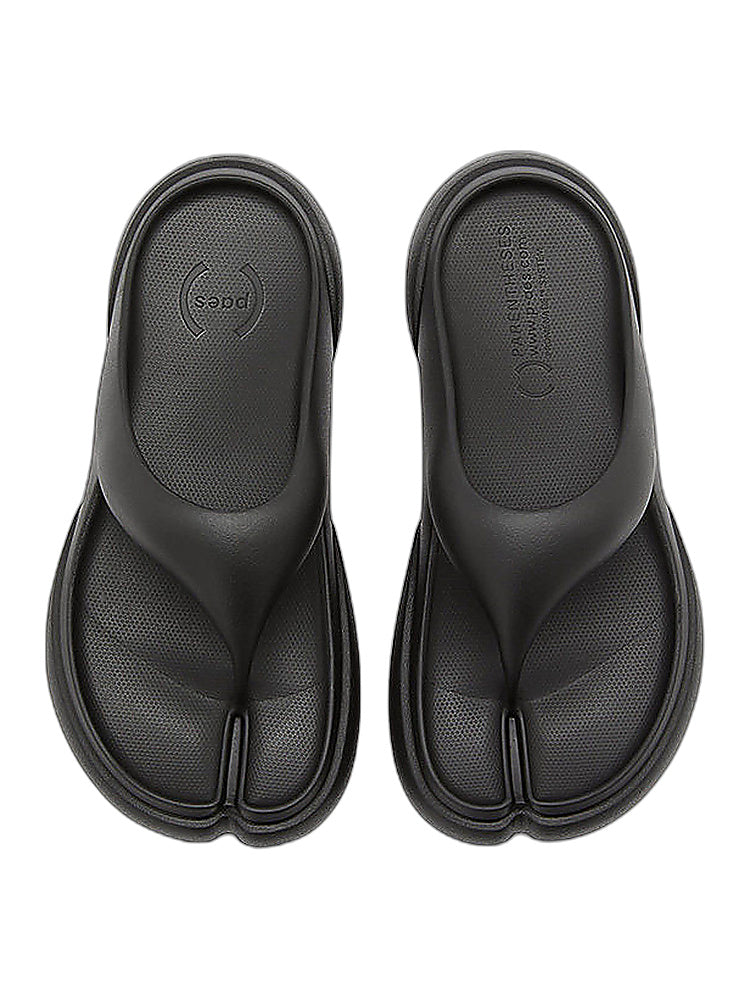 DAPHNE LAB Cushioned Toe-Loop Flip-Flop Sandals