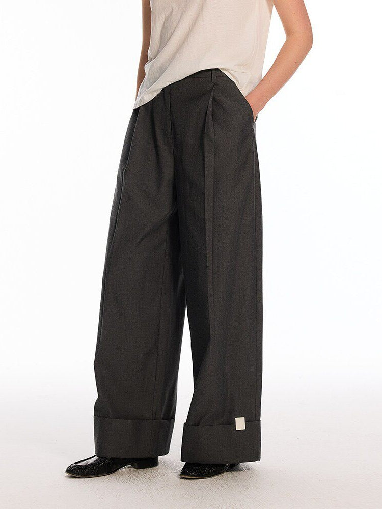 Dpercent Wide-hem Straight-leg Trousers with Center-front Pleats, Lightweight, Loose Fit, and Versatile Casual Style