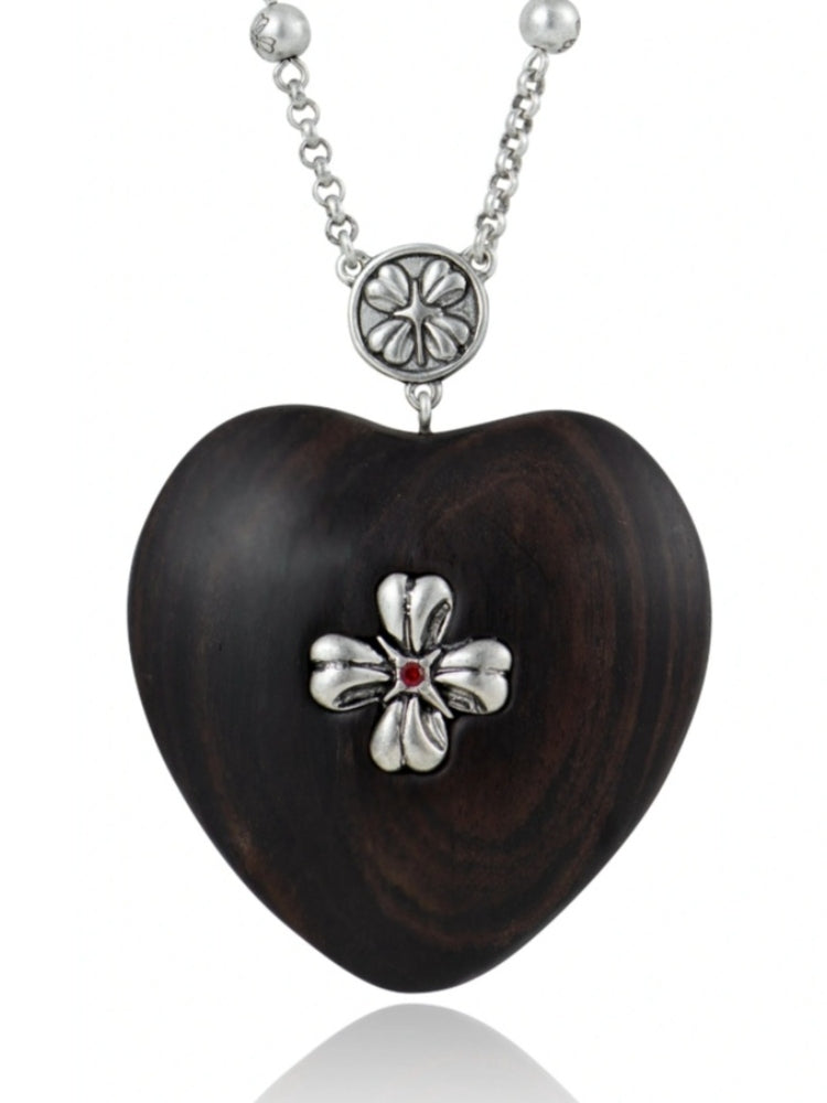 tokokkino Heart-Shaped Wooden Necklace
