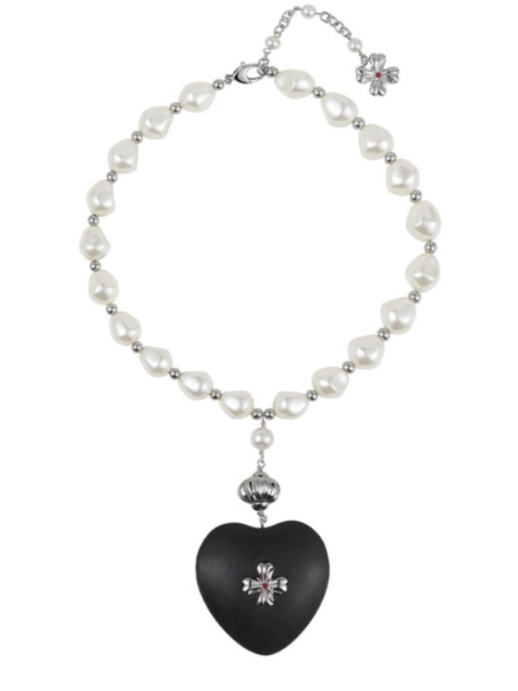 Tokokkino Pearl Ebony Heart Necklace