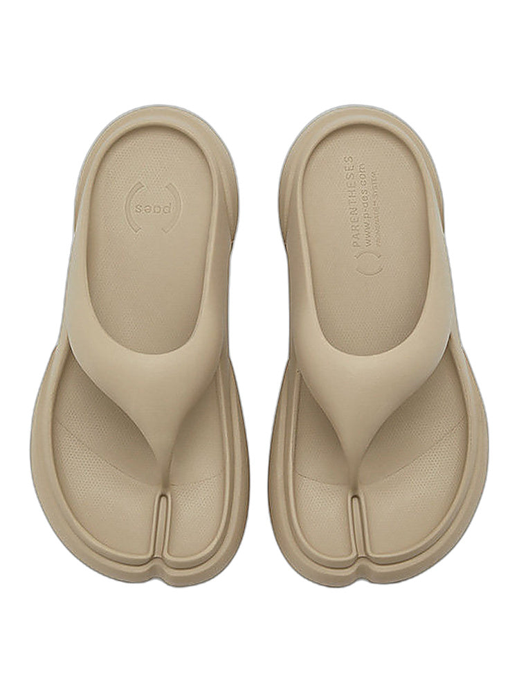 DAPHNE LAB Cushioned Toe-Loop Flip-Flop Sandals