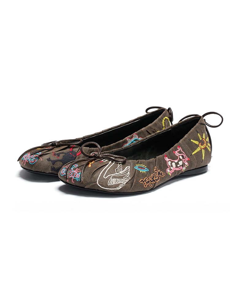 Custom-made Ballet Flats with Nylon Upper, Leather Outsole, and Pleated Flat Sole