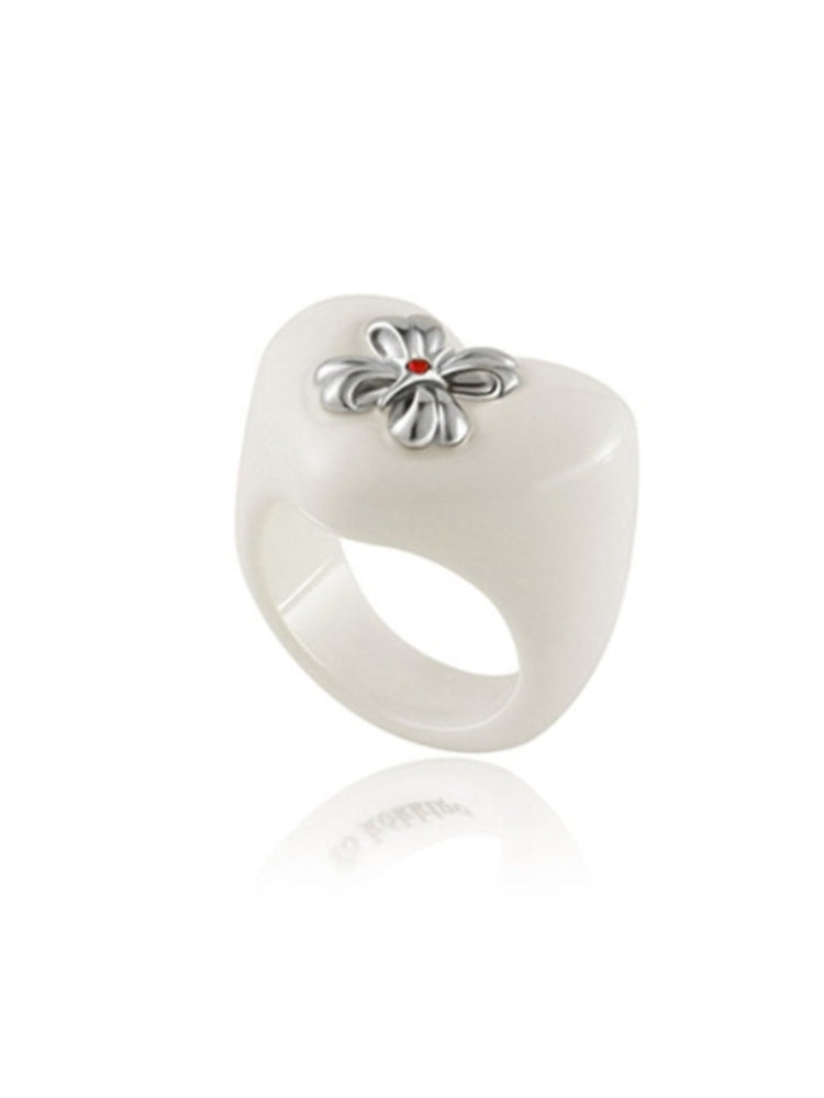 TOKOKKINO Multicolored Heart-Shaped Acrylic Ring