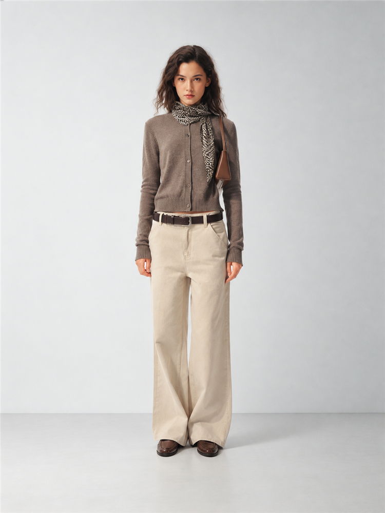 2AM POETRY Fine-Knit Button Cardigan