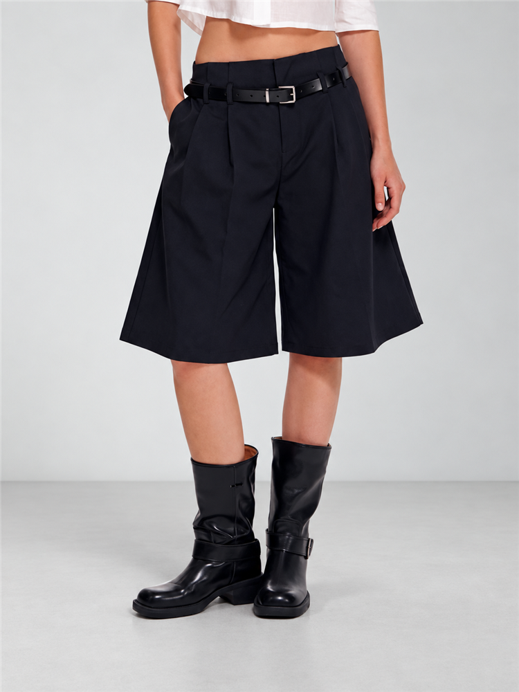 2AM POETRY Belted Wide-Leg Bermuda Shorts