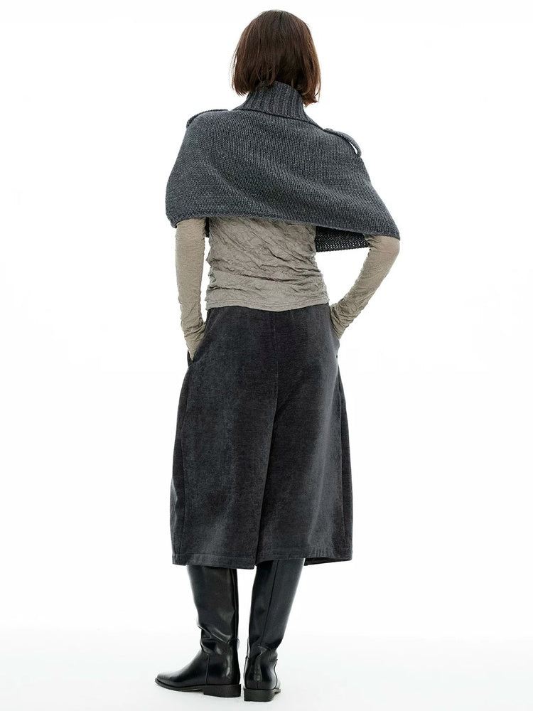 D.PERCENT Draped Knee-Length Shorts
