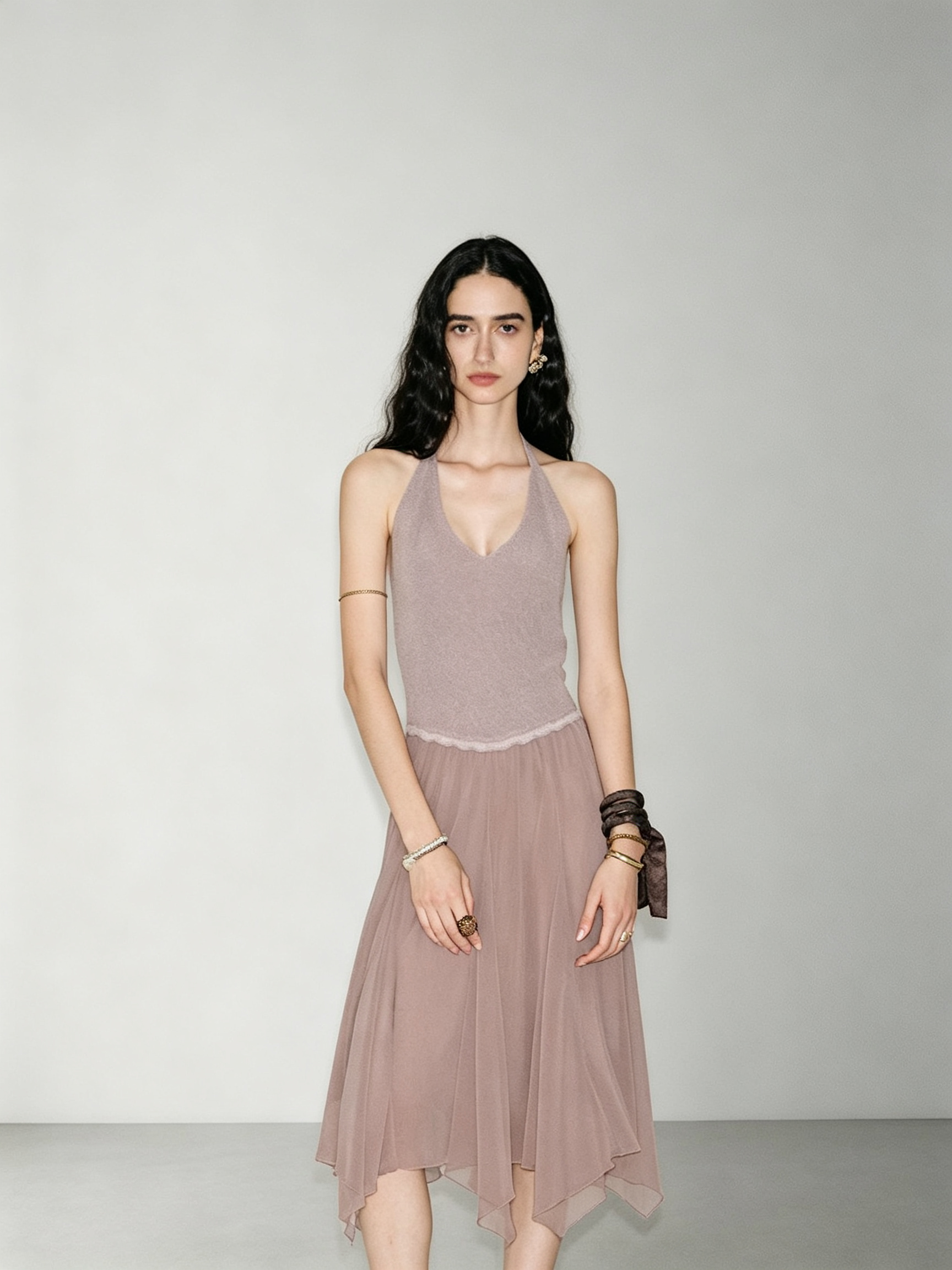 Kerala Valley Halter-Neck Fitted Dress: A Simple, Sophisticated Midi Dress