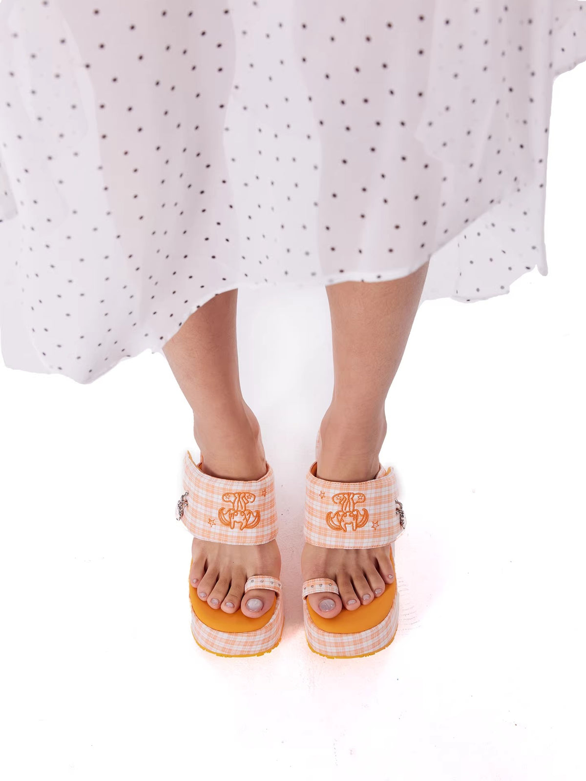 Peruru Island-Style Hibiscus Pink Checked Platform Flip-Flops