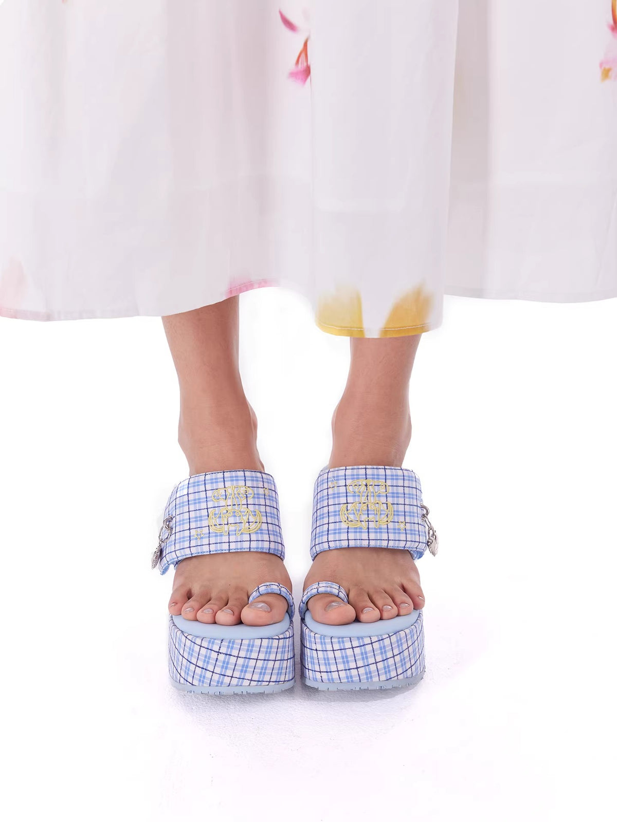 Peruru Island-Style Hibiscus Pink Checked Platform Flip-Flops