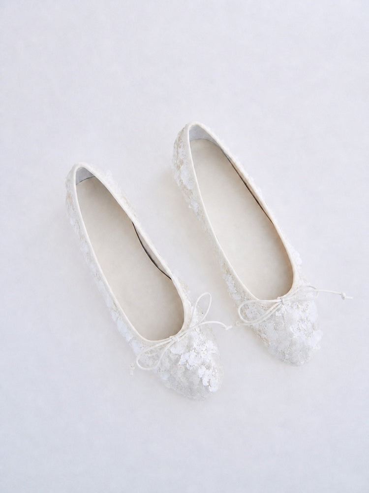 Flat Ballet Flats with Built-in Heel, Three-Color Petal Design | OZA-NO-LOGO-FEATURED-10476906021156