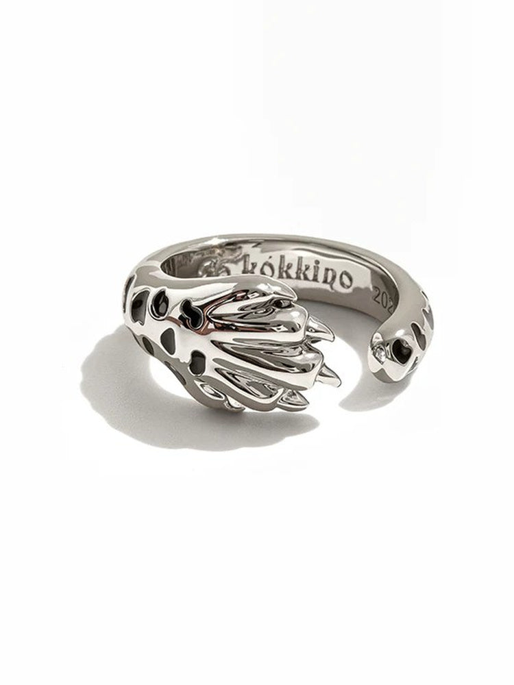TOKOKKINO Silver Sculptural Ring