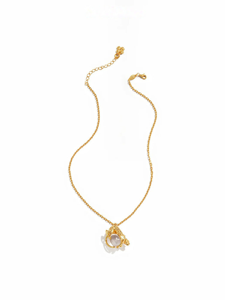 TOKOKKINO Chasing Light Leopard Crystal Pendant Necklace
