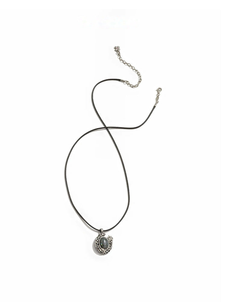 TOKOKKINO Night Beast Natural-Stone Claw Pendant Necklace