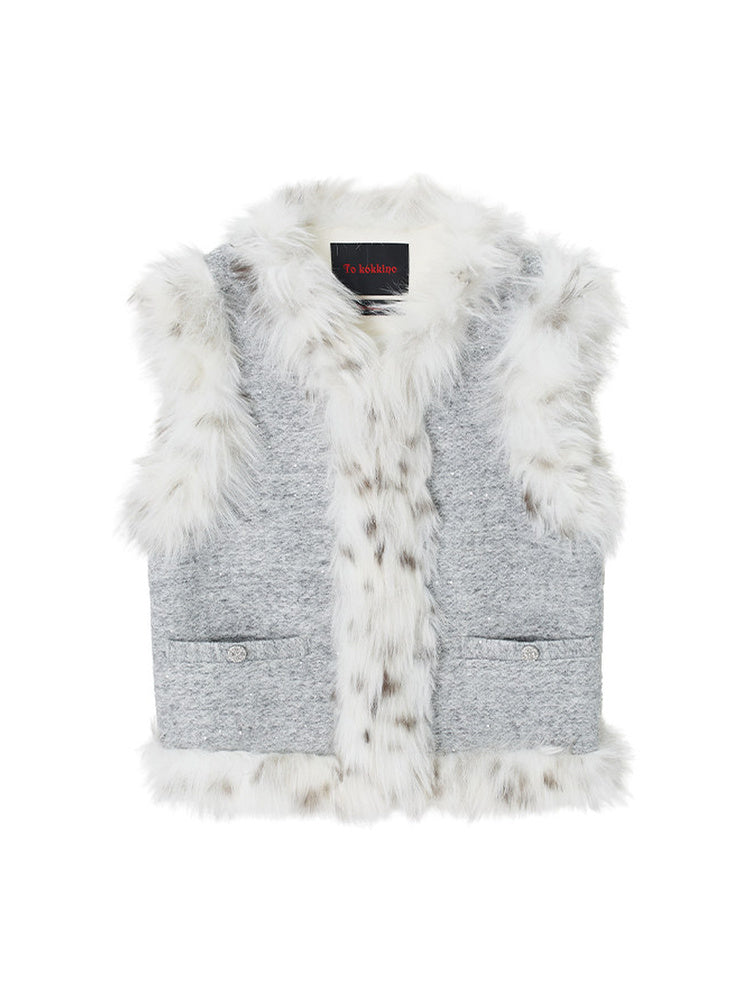 TOKOKKINO White Faux-Fur Zip Vest